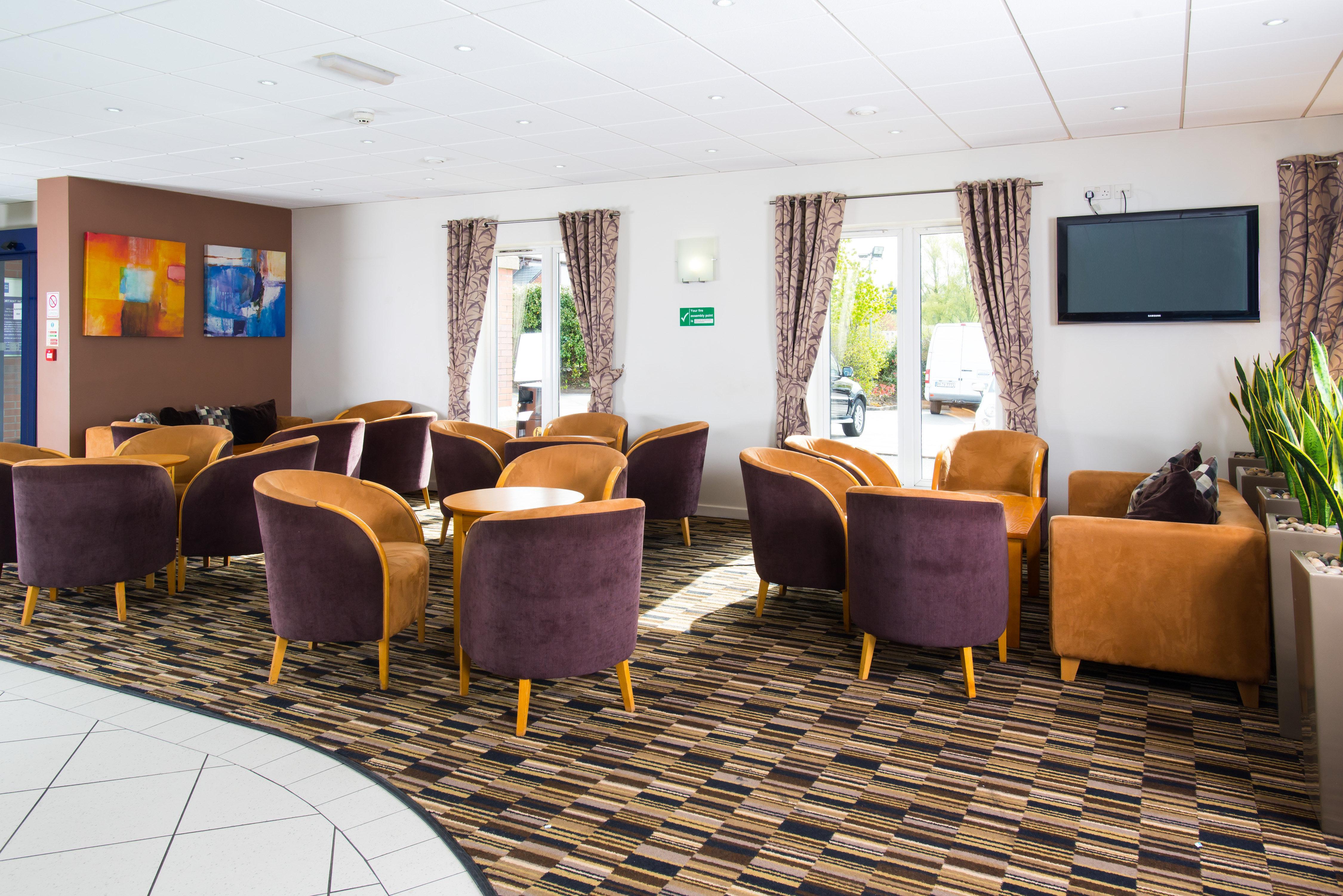 Holiday Inn Express Manchester East By Ihg Bagian luar foto