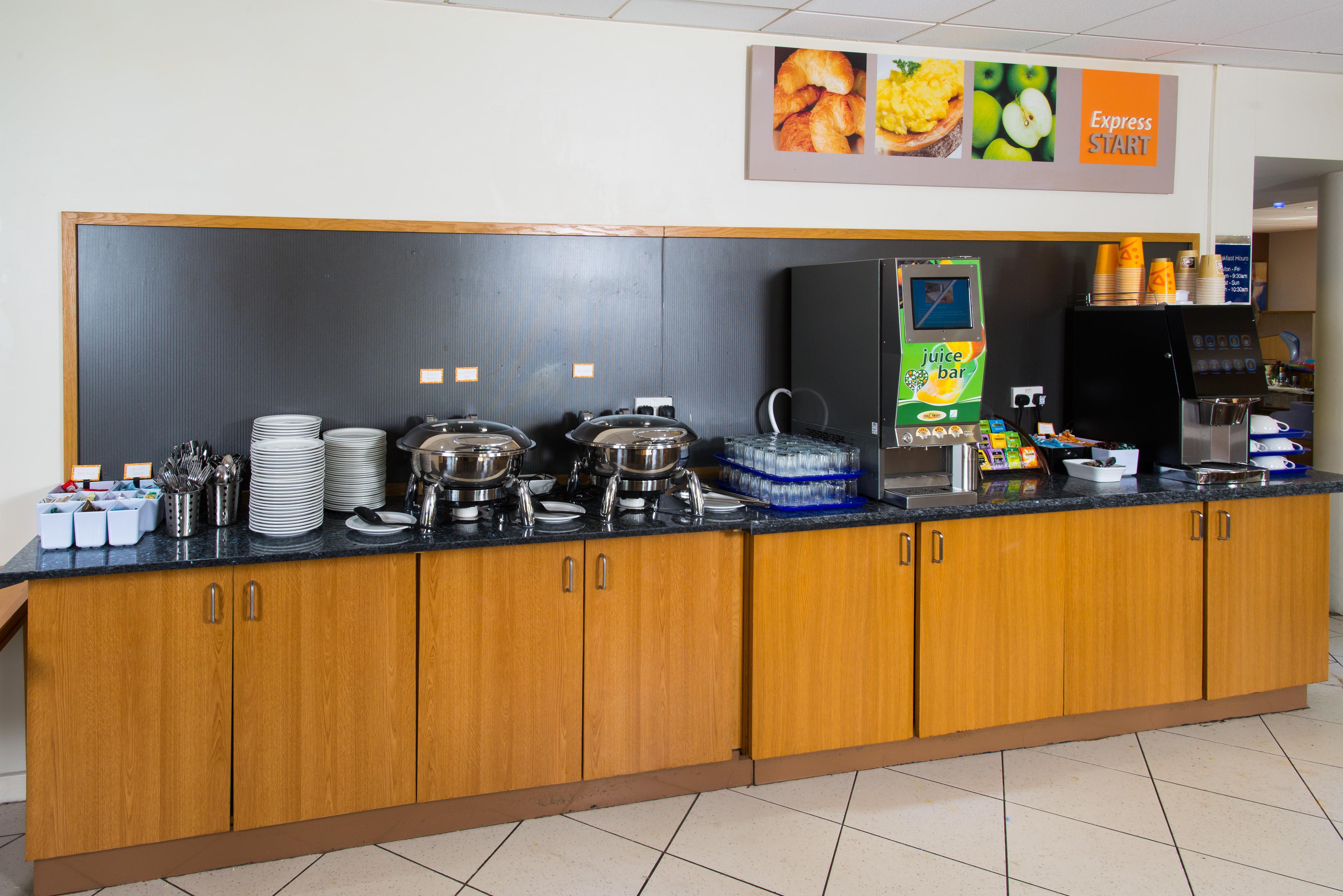 Holiday Inn Express Manchester East, An Ihg Hotel Bagian luar foto