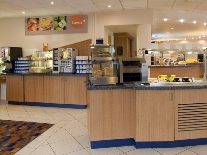 Holiday Inn Express Manchester East, An Ihg Hotel Restoran foto