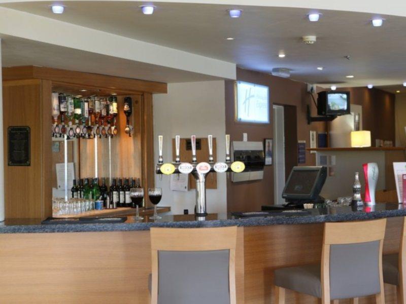 Holiday Inn Express Manchester East, An Ihg Hotel Bagian luar foto