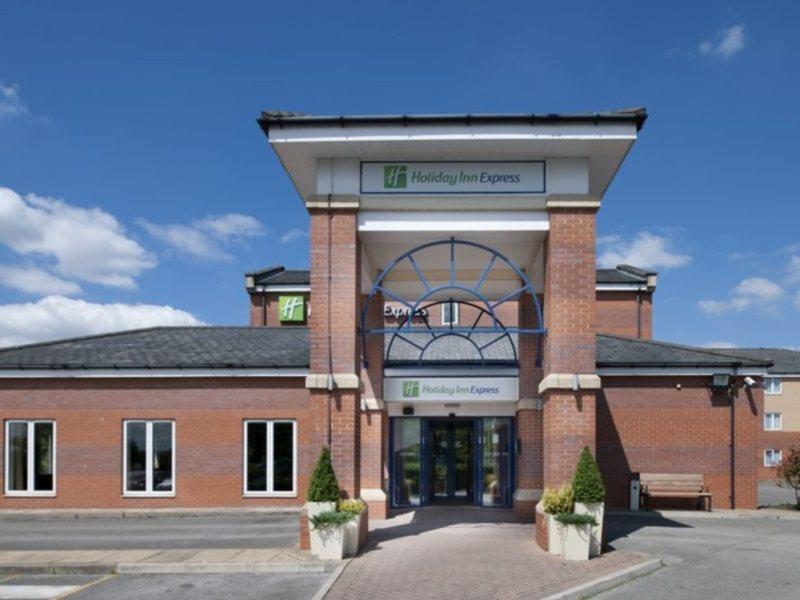 Holiday Inn Express Manchester East By Ihg Bagian luar foto